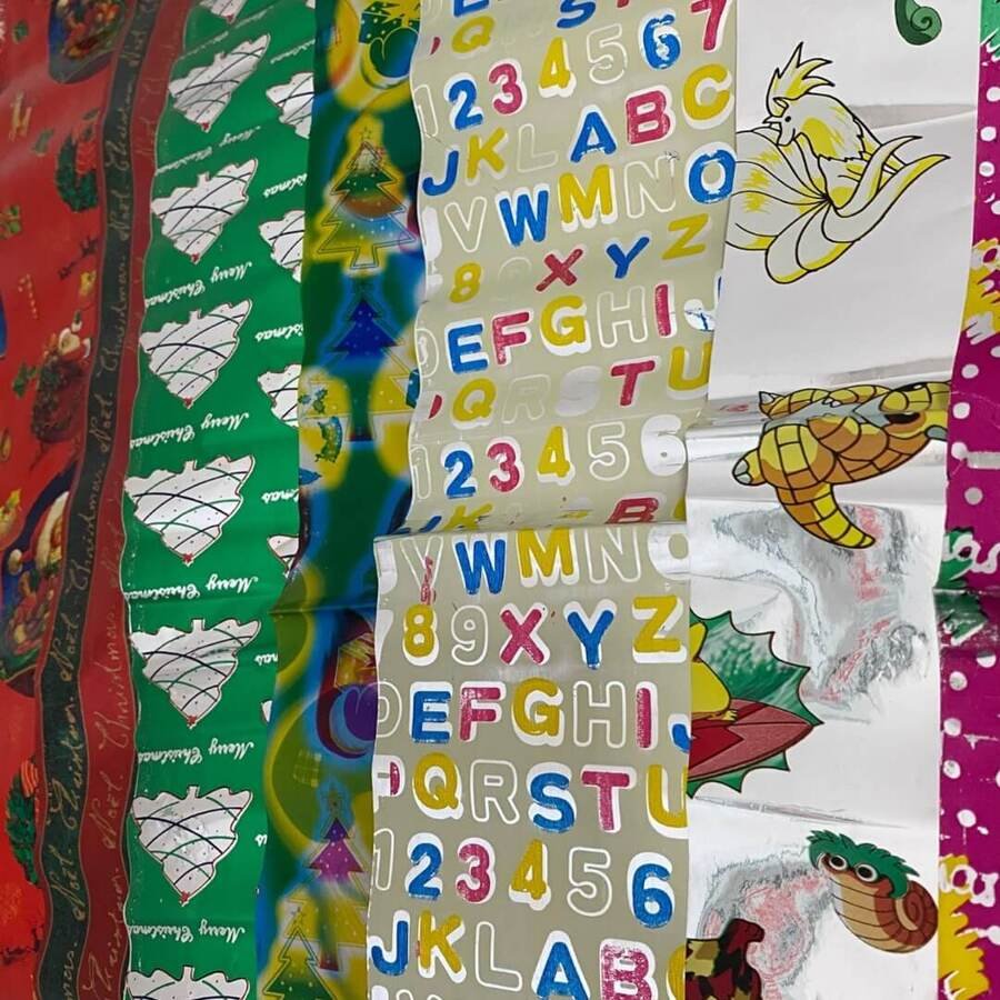 Papel para regalo metalizado x Unidad