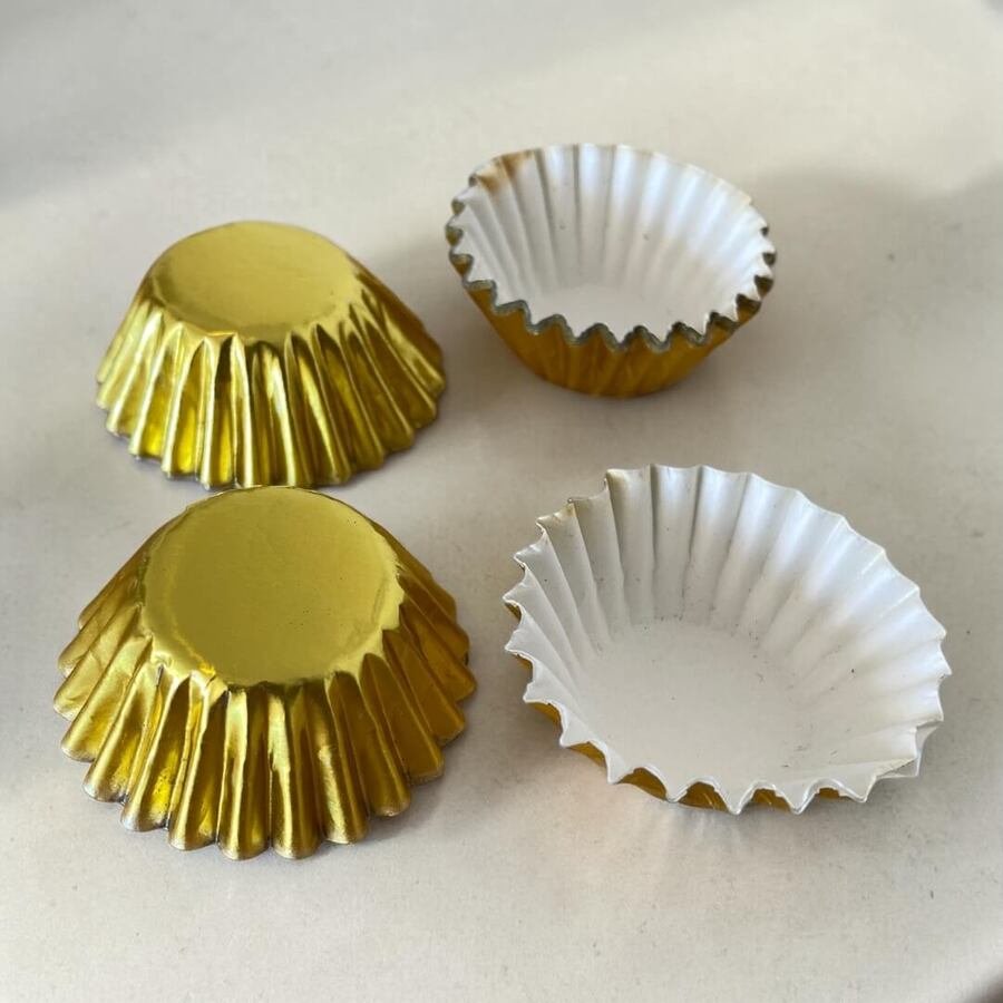 Pirotines papel 3x2cm Bombones Dorado 100Un